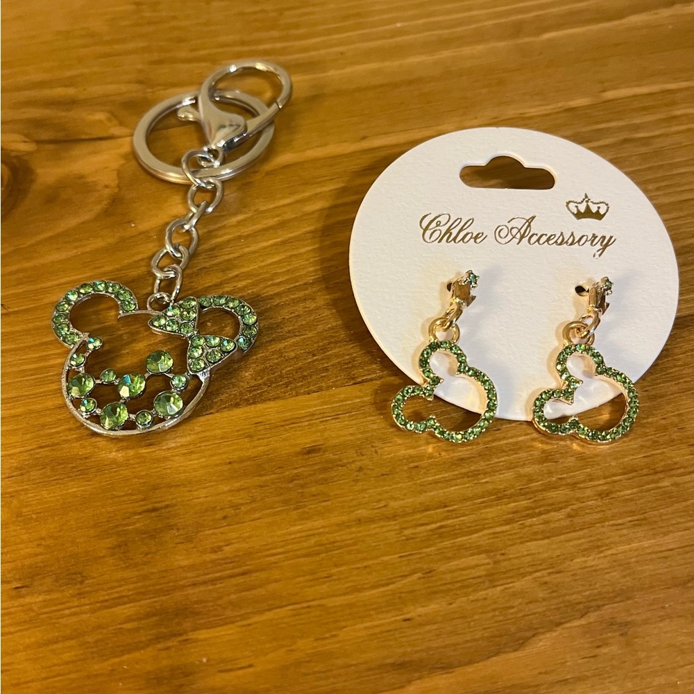 Mini mouse green purse chain and earrings